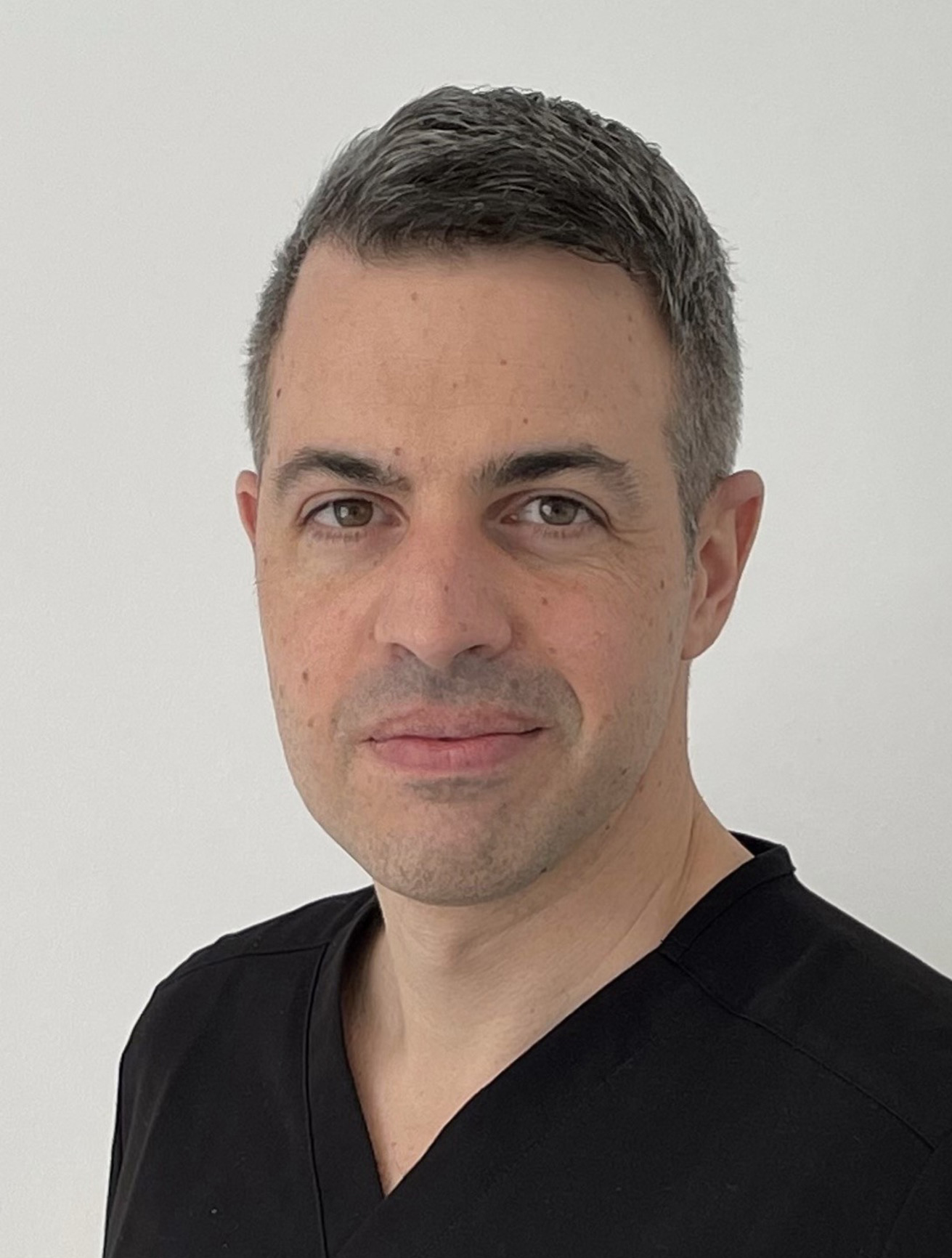 Dr Theo Tamas